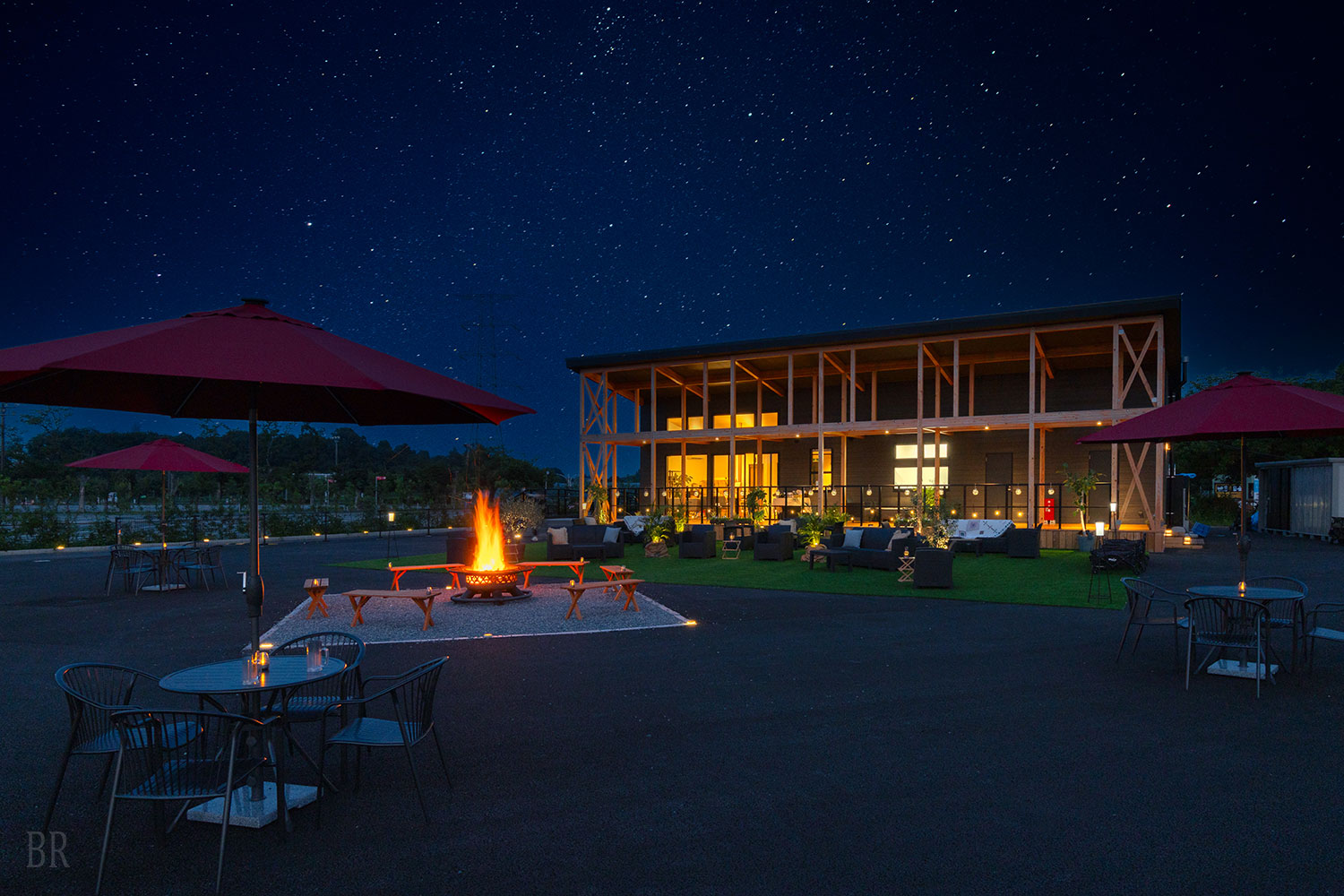 Garden Lounge
